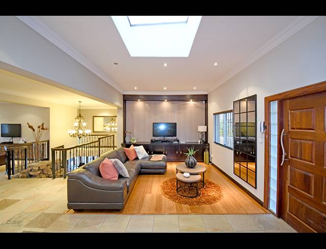 4 BEDROOM HOUSE FOR SALE IN KENSINGTON